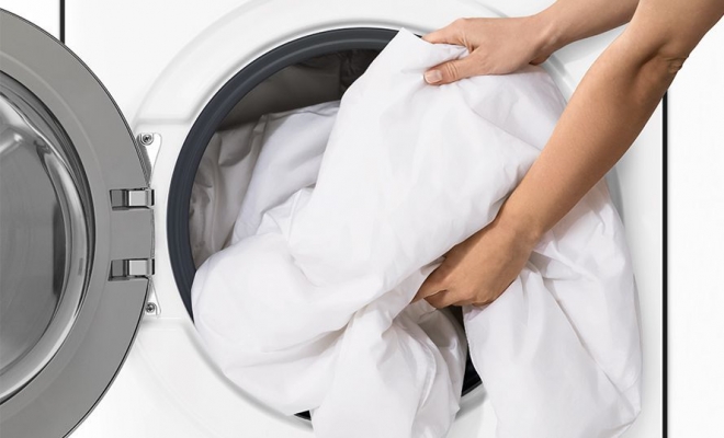 Почему надо стирать новое постельное белье
