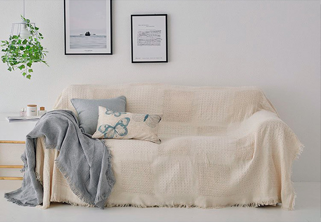 Плед на диван: как выбрать, виды диванных пледов, особенности