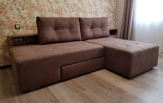 Угловой диван из флока шоколадного цвета