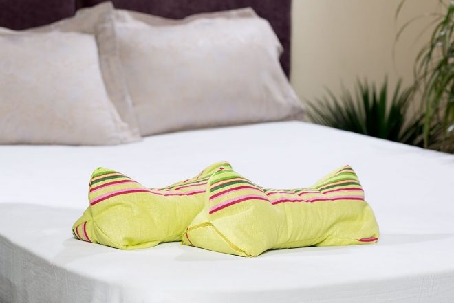 Подушки косточки для отдыха и сна