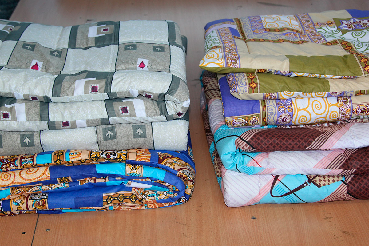 Ватные одеяла: состав, особенности, плюсы и минусы. Выбираем тяжелое и .