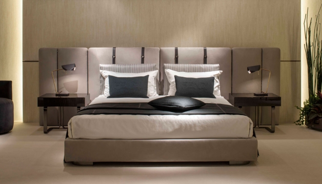 Двуспальная кровать с основанием из ламелей